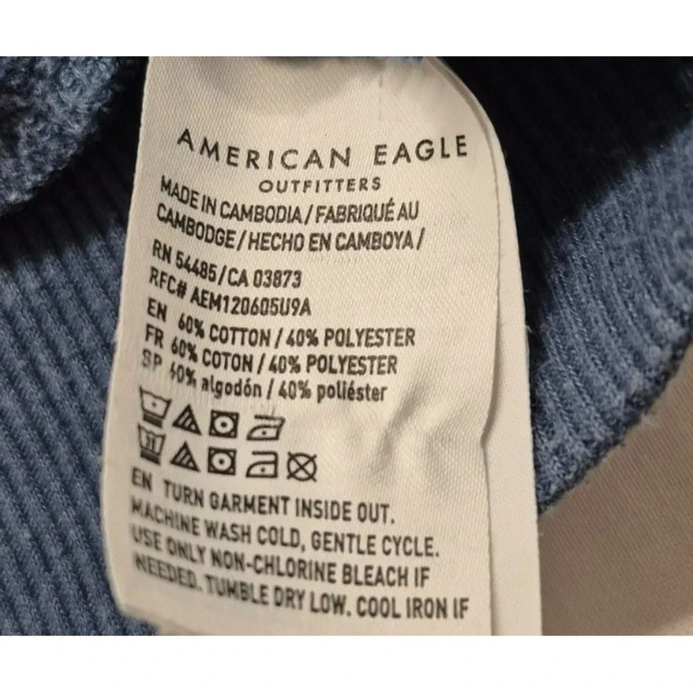 American Eagle women's lighter blue full zip pockets hoodie jacket‎ logo sz. XS